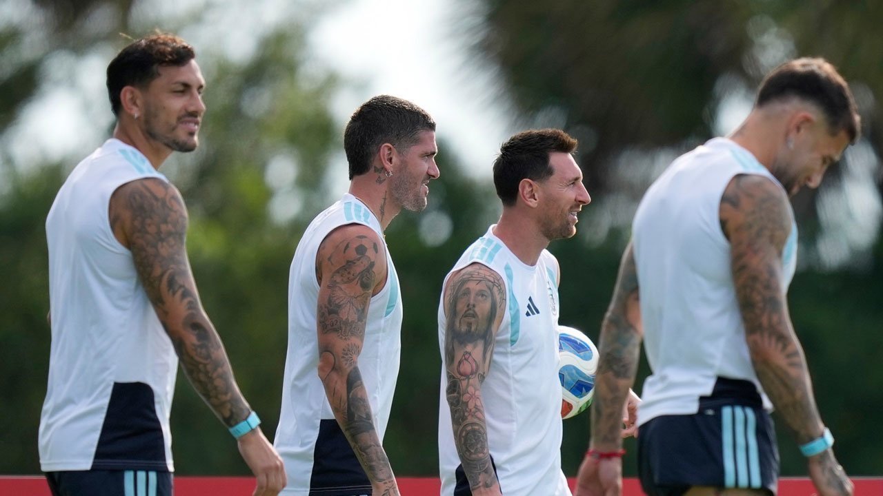 Pita Merah Jimat Keberuntungan Para Pemain Timnas Argentina di Piala Dunia 2026