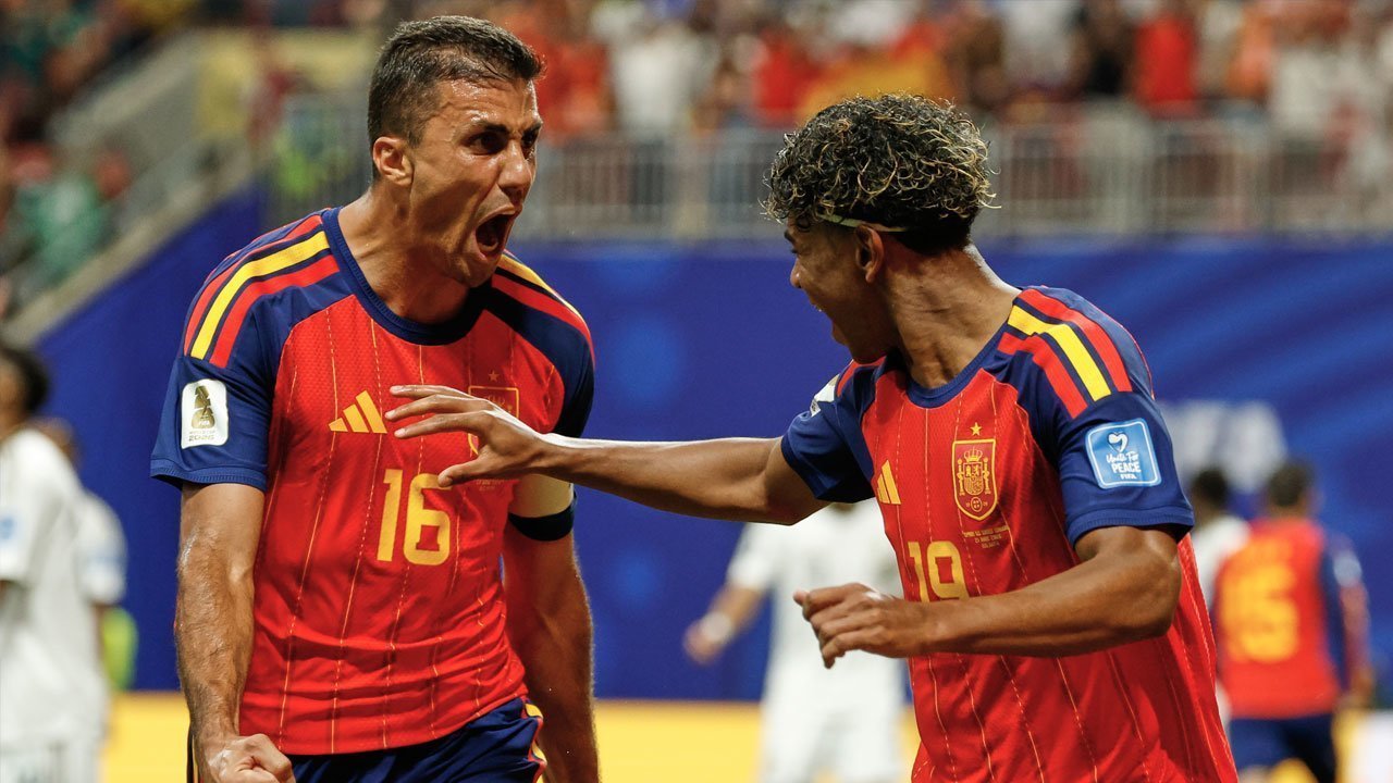 Rodri Masuk Radar Real Madrid, Luis Figo Yakin Los Blancos Ingin Rekrut yang Terbaik