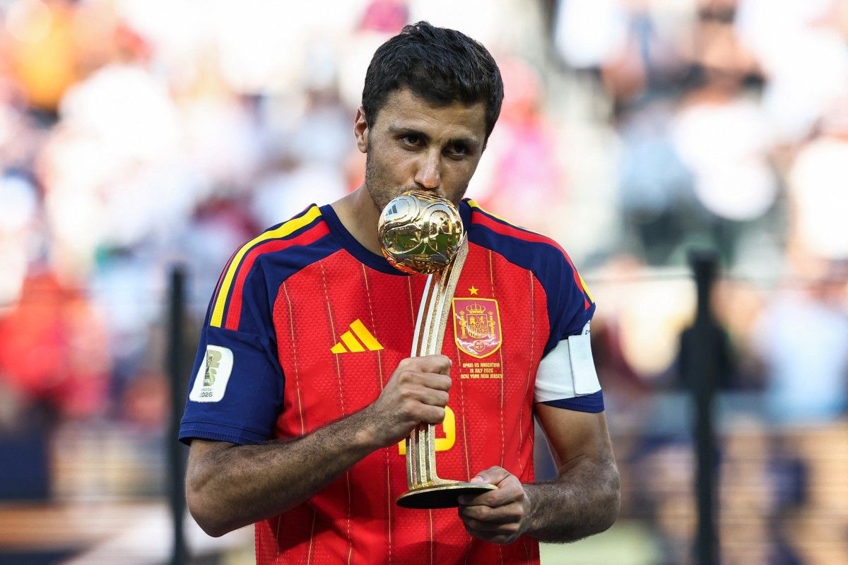 Enzo Maresca Abaikan Rumor Rodri ke Real Madrid, Isyaratkan Kembali ke Man City